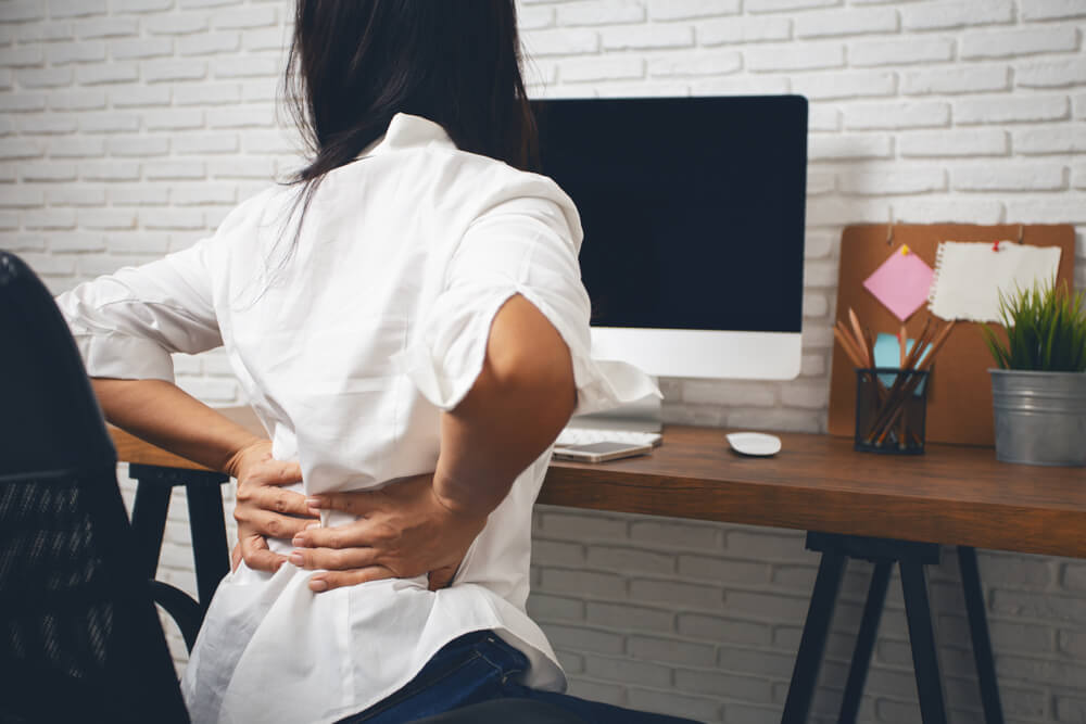 6 Accessories to Prevent Back Pain When Working from Home